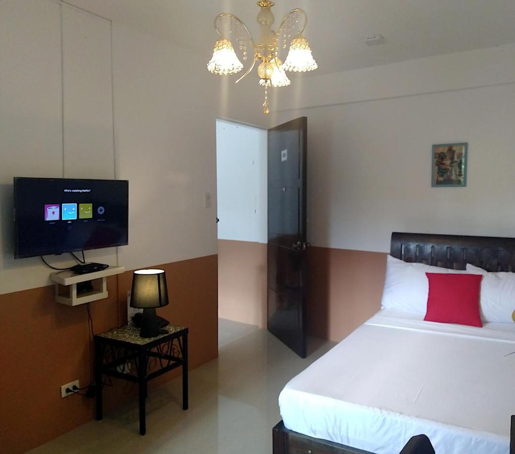 Jil'S Apartelle タガイタイ エクステリア 写真